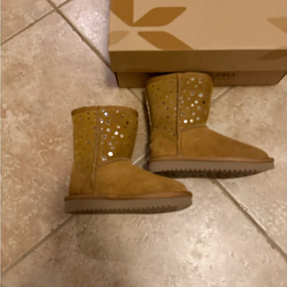 KOOLABURRA by UGG little kids T KOOLA SHORT STARS BOOTS